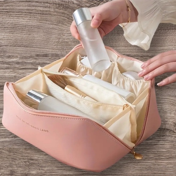 Large Capacity Makeup Bag Travel Cosmetic Bag Organizer Bag Women's Wash Bag - Picture 3 of 5